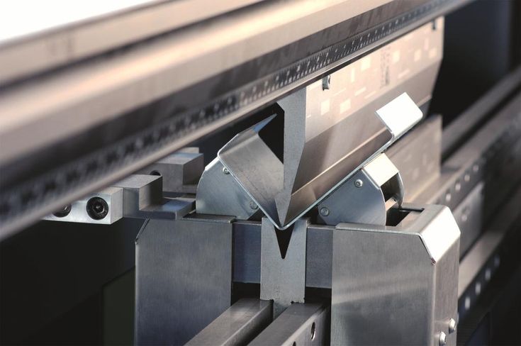 Մետաղական թիթեղների, պրոֆիլային խողովակների ճկում